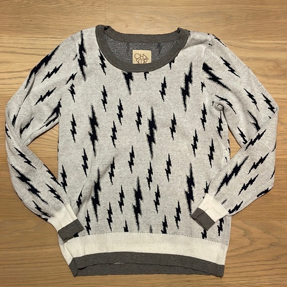 Chaser Lightning Bolt sweater like new Medium - Picture 1 of 5